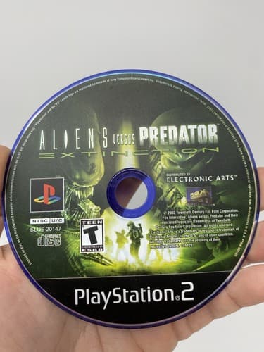 Aliens vs. Predator: Extinction (Sony PlayStation 2, 2003) PS2 / Disc Only — photo 2
