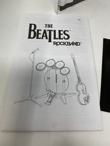 Wii Game - The Beatles Rock Band Complete In Box CIB Tested — photo 8