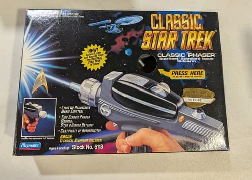 Star Trek Classic Phaser NIB Collector’s Edition Playmates Stock 6118