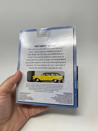 Hot Wheels 100% 1957 Chevy Nomad Station Wagon Yellow 2000 MISB — photo 7