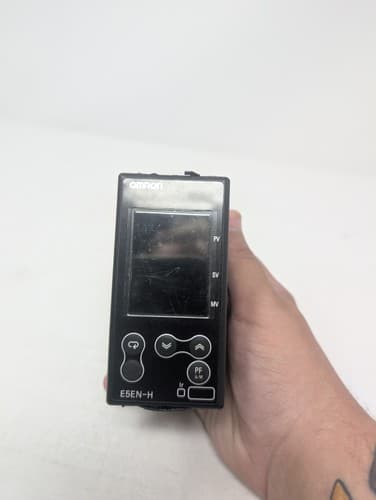 Omron E5EN-HAA2HBM-500 Digital Controller NEW — photo 3
