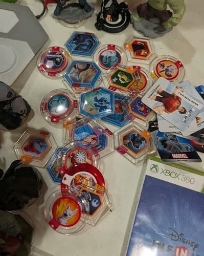 Disney Infinity 1.0/2.0/3.0 Starter Mega-Lot w/ Hulkbuster & Case — photo 2