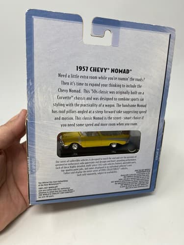 Hot Wheels 100% 1957 Chevy Nomad Station Wagon Yellow 2000 MISB — photo 8