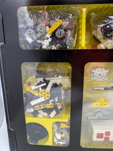 SEALED LEGO Technic 8480 Space Shuttle 9V 1368pcs Complete Set w/ Box — photo 7