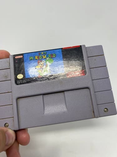 Nintendo Super Mario World Super Nintendo SNES NTSC-U/C Game Cartridge — photo 4